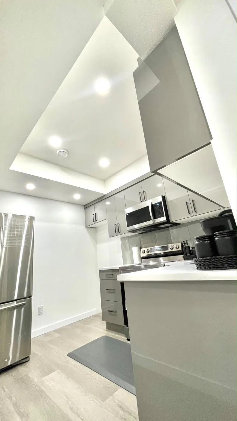 Modern Cozy Suite in St. Albert — photo 5